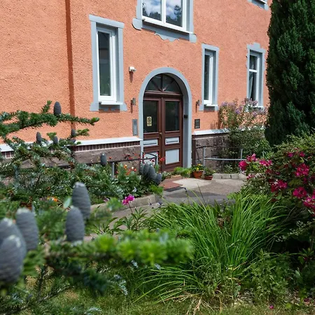 Moderne In Alter * Georgenthal (Thuringia)