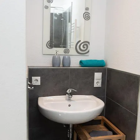 Moderne Am Thueringer Wald Perfekt Fuer Familien, Paare & Urlaub Mit Hund, Mit Sauna & Balkon