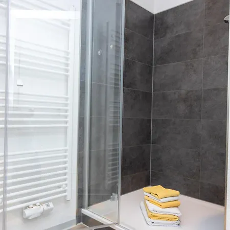 Moderne Am Thueringer Wald Perfekt Fuer Familien, Paare & Urlaub Mit Hund, Mit Sauna & Balkon