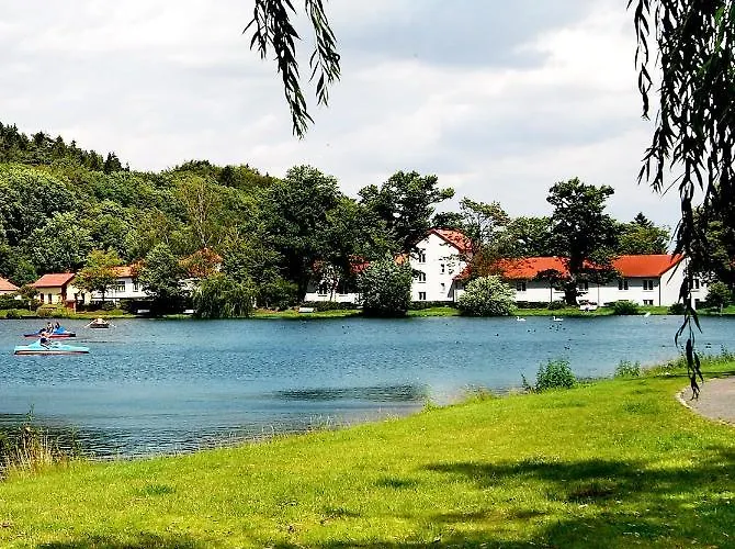 Moderne In Alter Daire