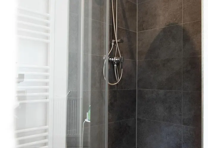 Moderne In Alter Апартаменты