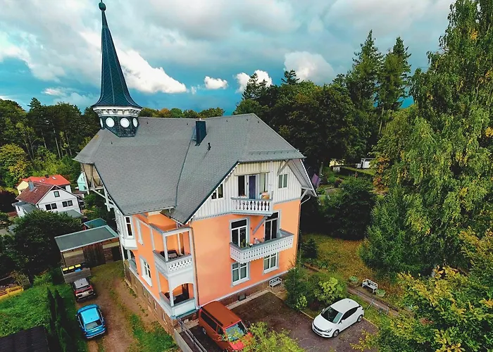 Moderne In Alter Daire